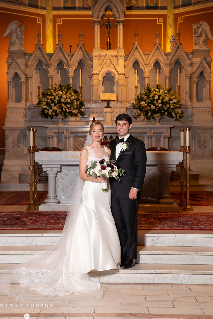 Wedding in Savannah at Cathedral